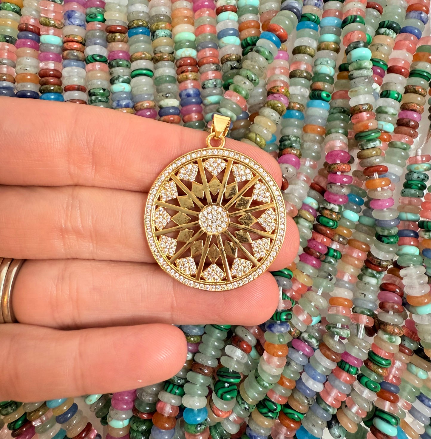 diamond rays disc charm